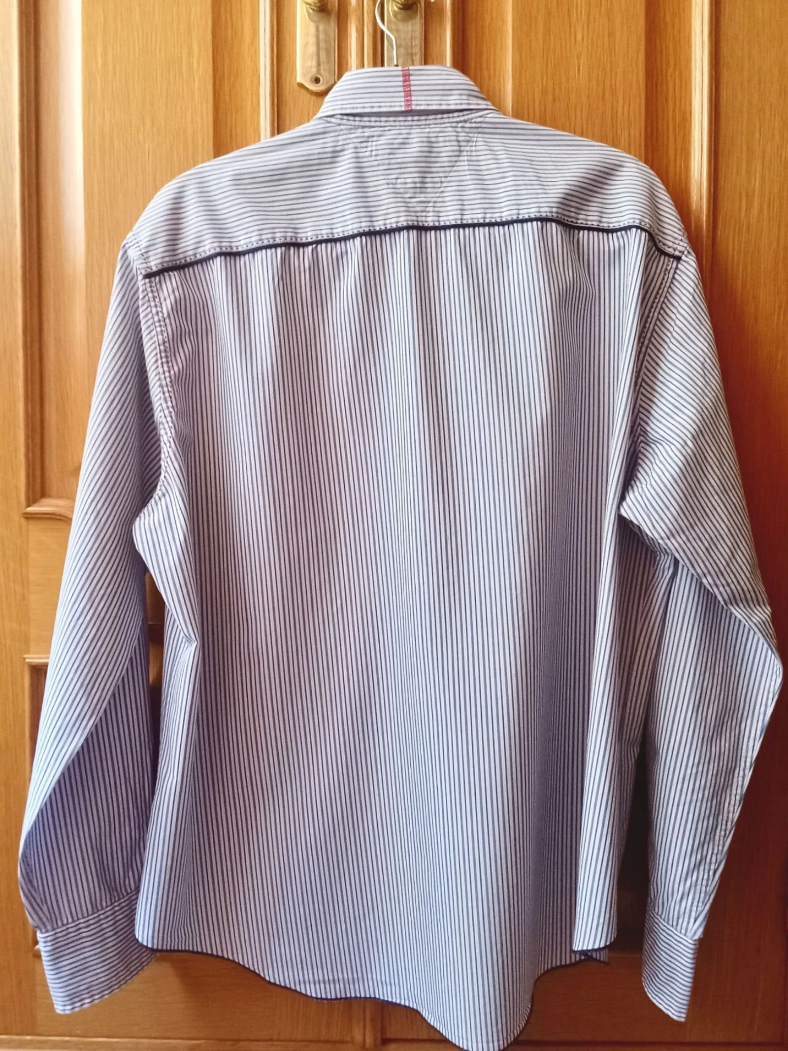 Camisa de homem riscas azuis e brancas tamanho XL nova 100% algodão – photo 2